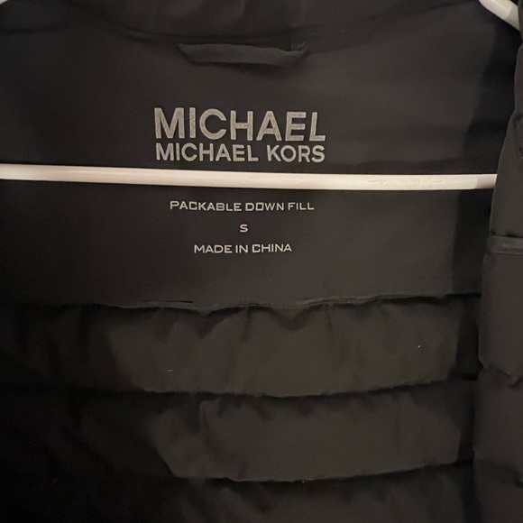 micheal kors puffer - Picture 2 of 3
